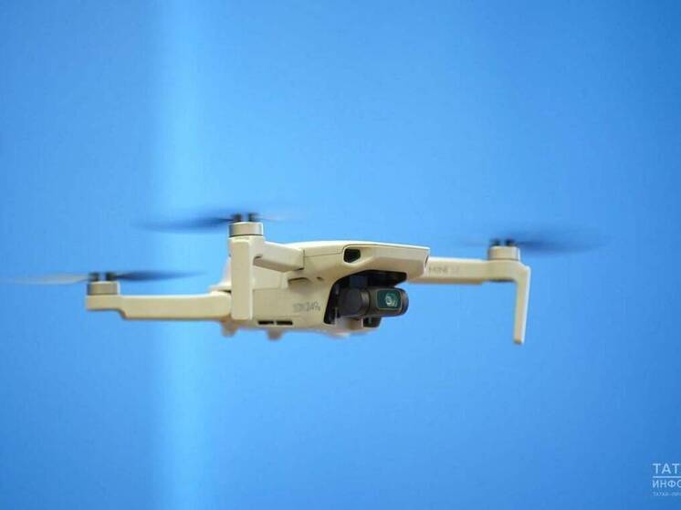 В Татарстане ввели режим беспилотной опасности, в аэропортах приостановлены полеты