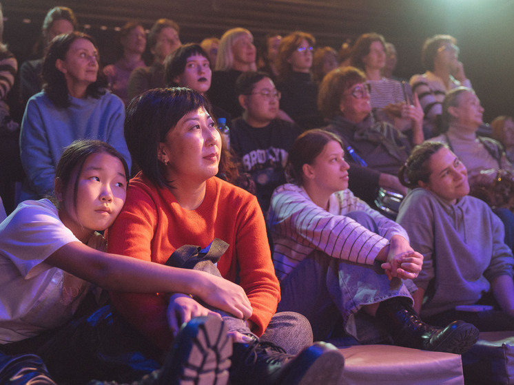 В Иркутске с аншлагом прошли театральные премьеры по мифам Байкала