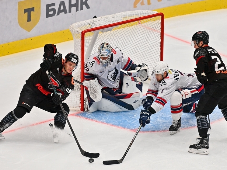 «Авангард» одержал победу над «Нефтехимиком» со счётом 2:1