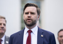 Вице-президент США Джей Ди Вэнс удваивает свои комментарии о том, что он хотел бы, чтобы его жена Уша Вэнс, которая является индуисткой, приняла христианство, – замечания, которые вызвали негативную политическую реакцию в некоторых кругах