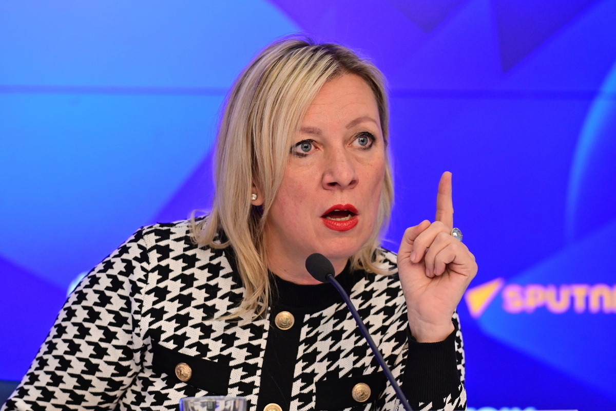 Захарова заявила, что защита журналистов в мире деградировала