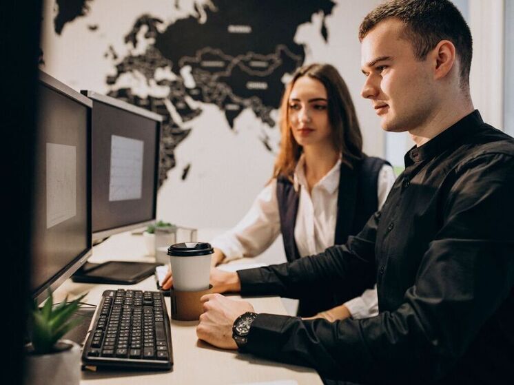 Программисты начали делать подтяжку лица, чтобы не остаться без работы