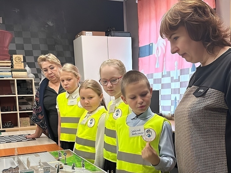 Слёт отрядов юных инспекторов дорожного движения прошел в Коношском центре допобразования