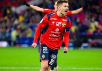 ЦСКА победил «Пари НН» со счётом 2:0 в 14-м туре РПЛ. Голы Облякова (пенальти, 40') и Кисляка (82') принесли армейцам три очка. Владислав Тороп вновь сыграл вместо травмированного Акинфеева. ЦСКА с 30 очками временно возглавил турнирную таблицу. «Пари НН» остаётся на последнем месте, не выигрывая шесть матчей подряд. Главный тренер Фабио Челестини назвал игру непростой, несмотря на счёт, и прокомментировал кадровые решения и возвращение Акинфеева.