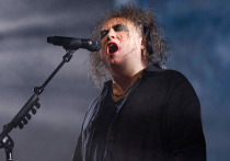 Когда The Cure, британские иконы постпанка и новой волны, собрались в прошлом году выпустить первый за 16 лет студийный альбом Songs Of A Lost World («Песни Потерянного Мира») – предыдущий 4:13 Dream датирован аж 2008 годом – музыкальная общественность, включая «Звуковую Дорожку» «МК», пришла в заметное эмоциональное возбуждение, а «камерный» концерт группы 1 ноября 2024 г