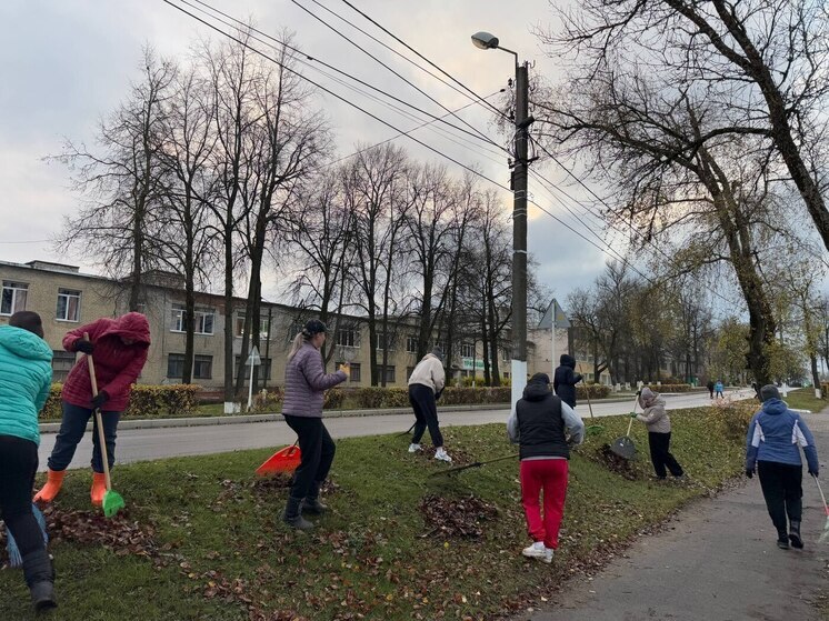 В калужском Кирове прошли осенние субботники