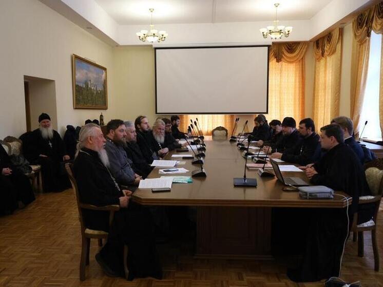 В Калужской митрополии обсудили безопасность храмов