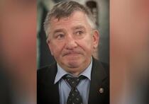 Актёры - такое уж у них ремесло - всегда заняты собой