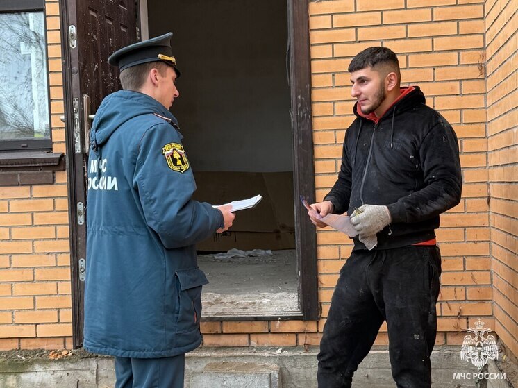 Профилактический рейд напомнил псковичам о правилах пожарной безопасности