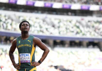 World Athletics сообщила, что стала жертвой крупномасштабного внутреннего мошенничества на общую сумму более 1,5 млн евро (1,7 млн ​​долларов США), предположительно осуществляемого в течение нескольких лет двумя сотрудниками и нанятым консультантом. В настоящее время по факту мошенничества возбуждено уголовное дело.