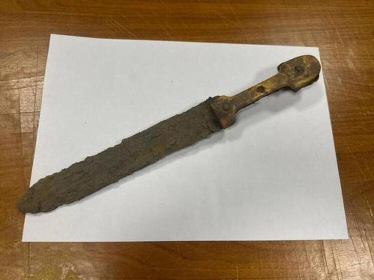 На строительной площадке Выборгской крепости нашли кинжал XIX века