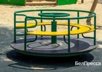 О том, чем может обернуться гиперопека, рассказала психотерапевт Татьяна Лычкина