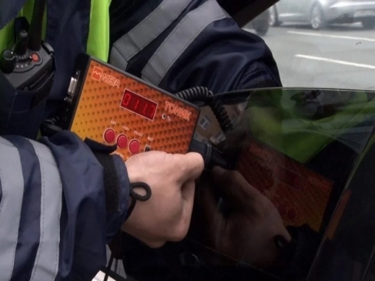 В Элисте прошла профилактическая акция «Чистые стекла»