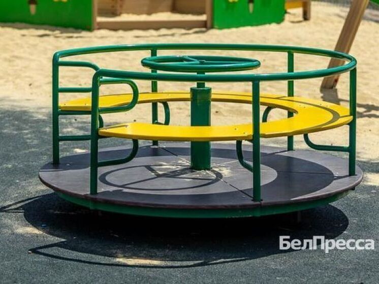 О том, чем может обернуться гиперопека, рассказала психотерапевт Татьяна Лычкина