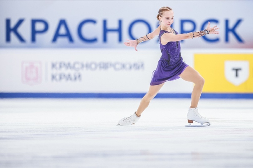 Школа Тутберидзе впереди: Двоеглазова первая после короткой программы в Красноярске