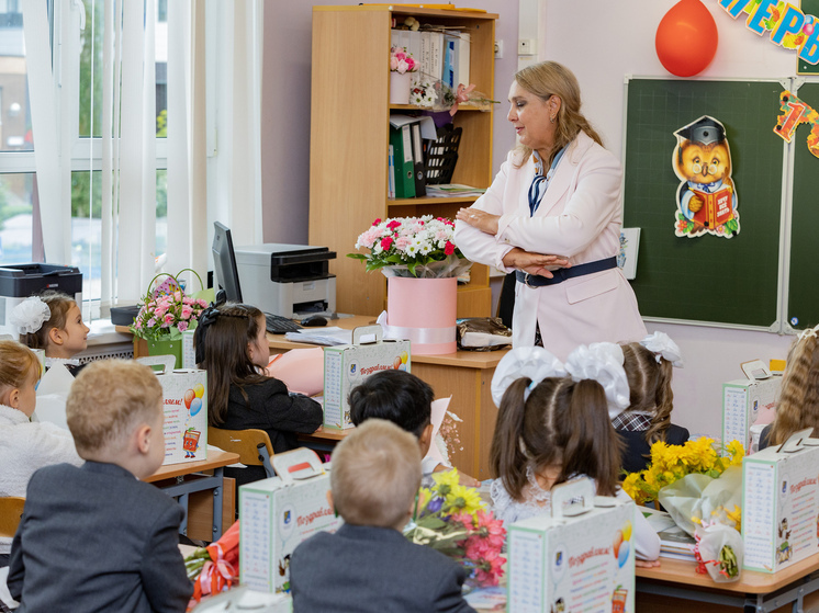 В Госдуме предложили списывать ипотеку учителям в малых городах и селах