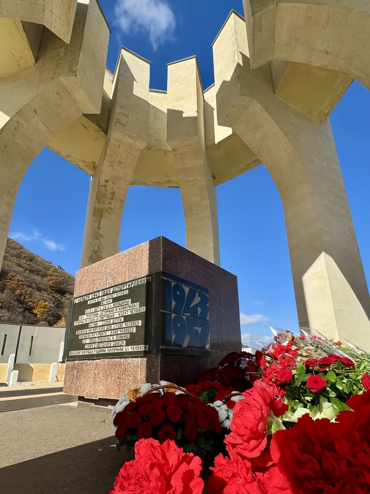 В Карачаевске почтили память жертв депортации
