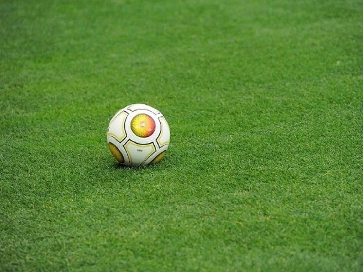 Астраханский «Волгарь» сыграл вничью с «Ленинградцем» и уступил лидерство