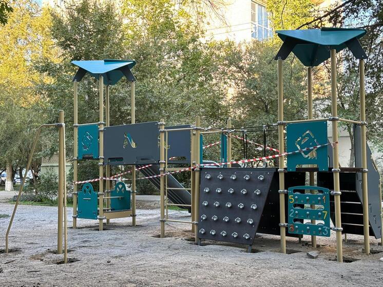 В Нефтекумске построили две новые детские площадки