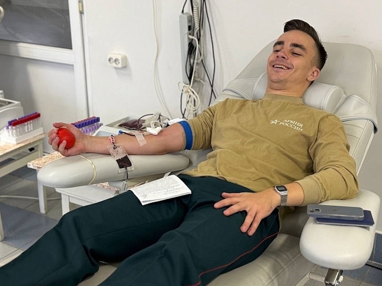 Музыканты оркестра из Санкт-Петербурга стали донорами в Архангельске