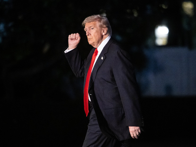 Подоляка: "Трамп собрался купить Путина и русских? Пусть учит историю"