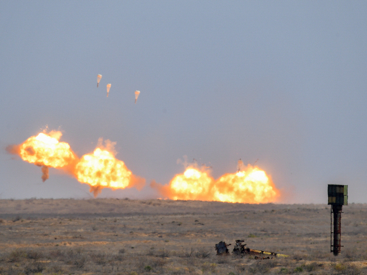 Взрывалось и полыхало: российские «Кинжалы» ударили по авиабазе ВСУ