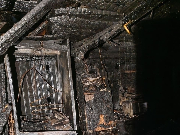 В Териберке на улице Мурманской обгорела баня