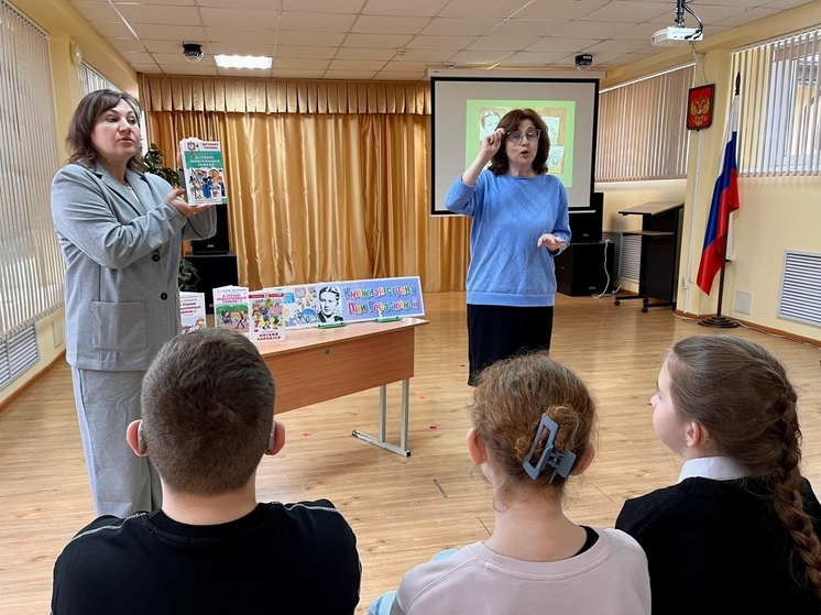 Витя Перестукин 60 лет не учит уроки: в Смоленске отметили юбилей известной повести