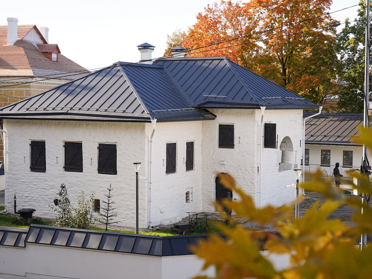 Русские традиции и роспись: на мастер-класс по росписи деревянной ложки приглашают псковичей завтра