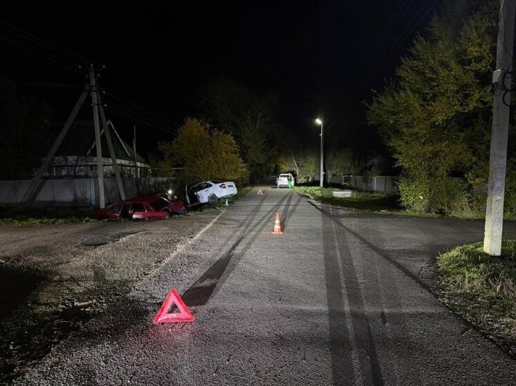 На Ставрополье из-за столкновения двух легковушек пострадал ребенок