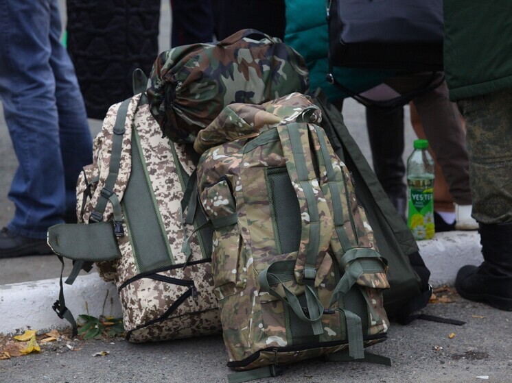 В Челябинской области сотрудники ФСИН собрали посылки для бойцов СВО