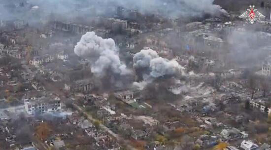 ФАБ-500 сровняли с землей пункты временной дислокации боевиков