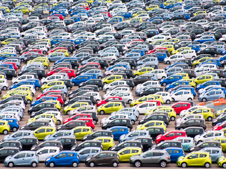 Жителям Архангельской области потребуется до трёх лет, чтобы накопить на Toyota Camry