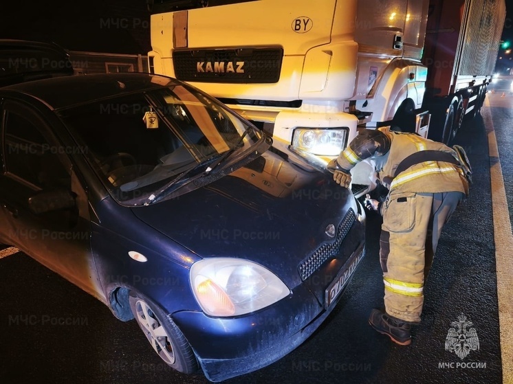 В аварии с КАМАЗом под Калугой пострадал водитель