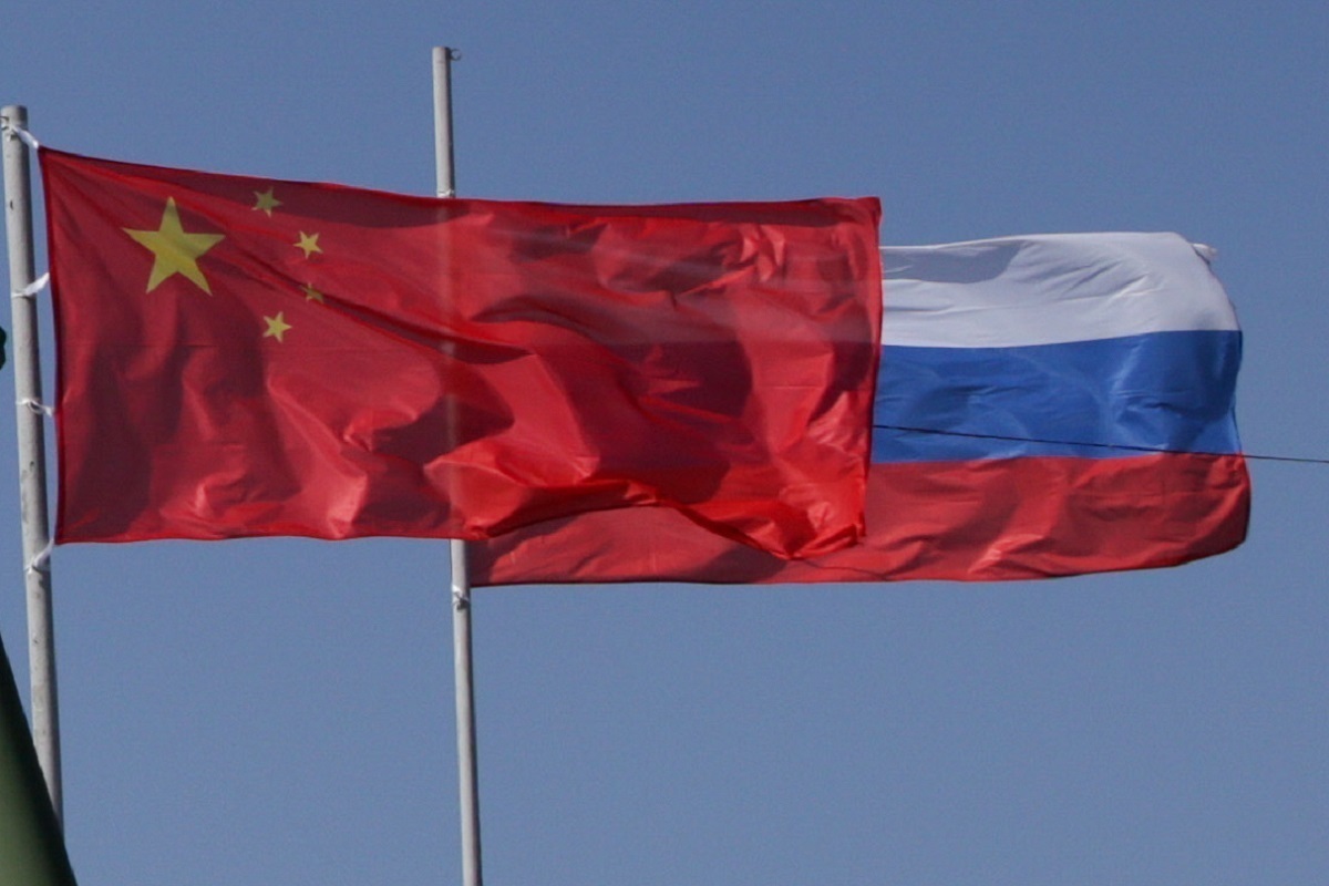 В Китае заявили о готовности укреплять взаимодействие с РФ