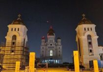 Новость об открытии в Бухаресте «самого большого православного храма в мире» заставляет задуматься о том, что румыны потратили 270 миллионов евро, ставя перед собой не только религиозно-культовые цели