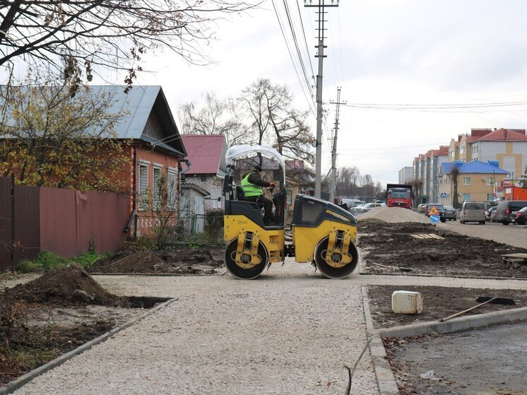 В Ядрине продолжается благоустройство исторического центра