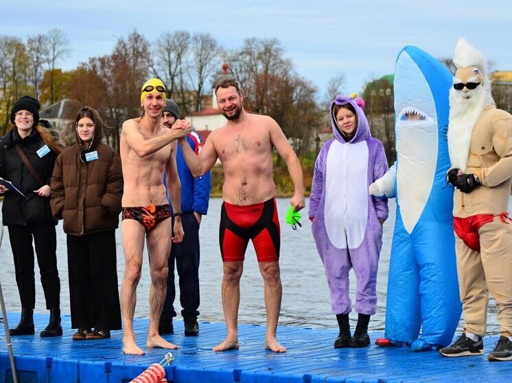 В Пскове прошел чемпионат и Кубок области по зимнему плаванию «Морозный вызов»