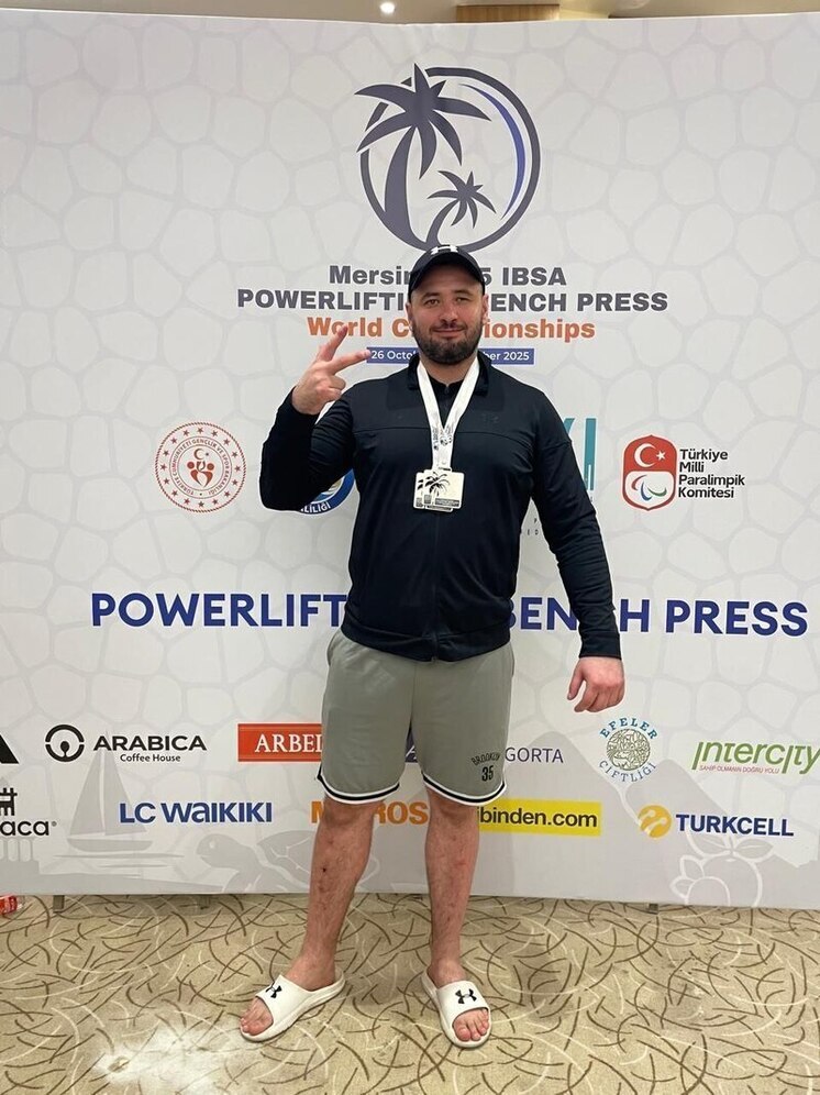 Тамбовский богатырь Антон Горбунов взял серебро Чемпионата мира по пауэрлифтингу