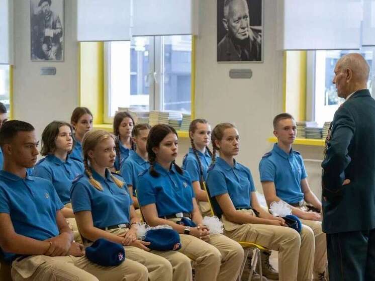 Урок мужества и любви к жизни: мэр Воронежа поздравил ветерана с 101-м днем рождения