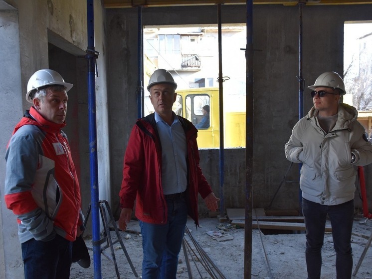 Участники программы героев СВО посетили объекты в Барнауле