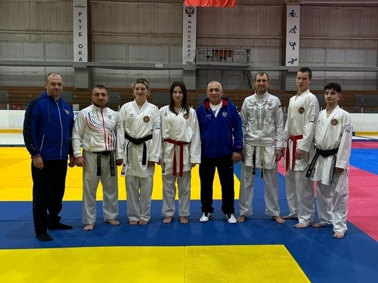 Курские каратисты тренируются с молодежной сборной России