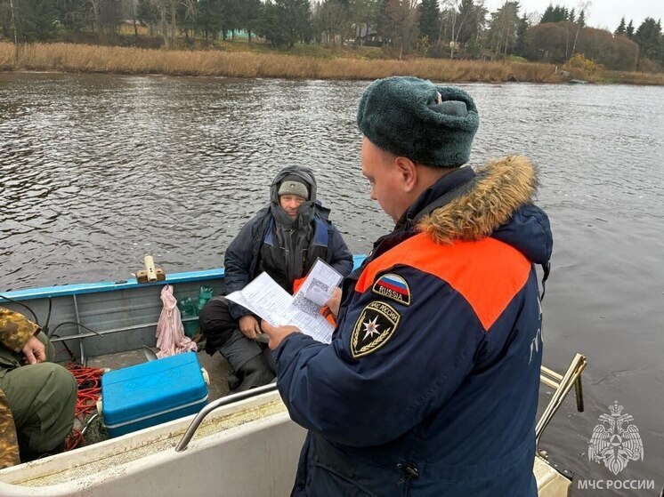 Волховские инспекторы ГИМС провели патрулирование водоемов