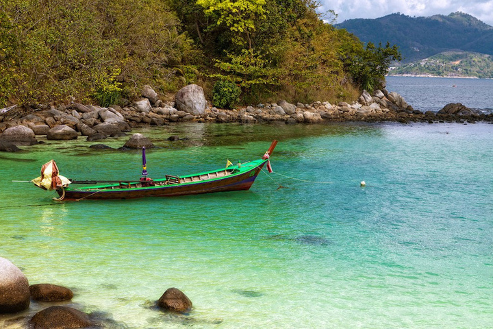 Российский турист утонул во время купания на популярном курорте