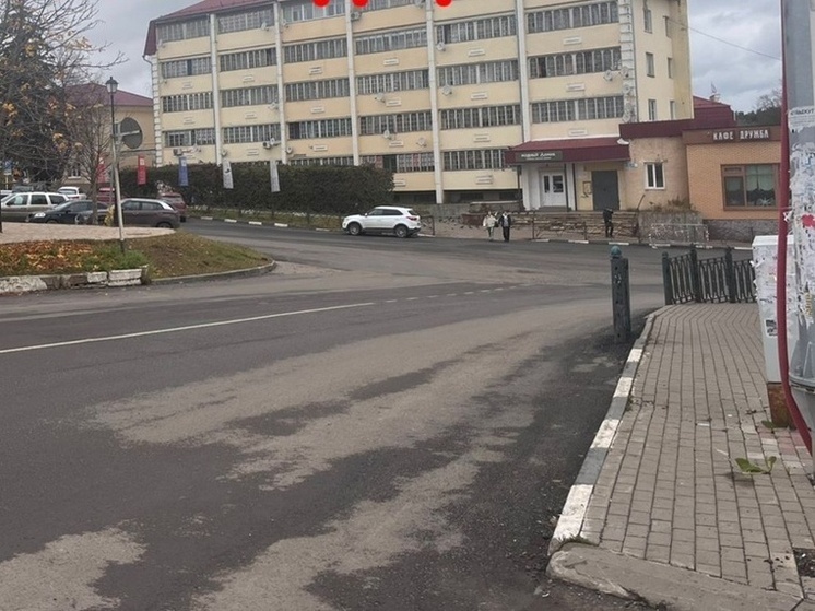 В Боровске ликвидируют пешеходный переход