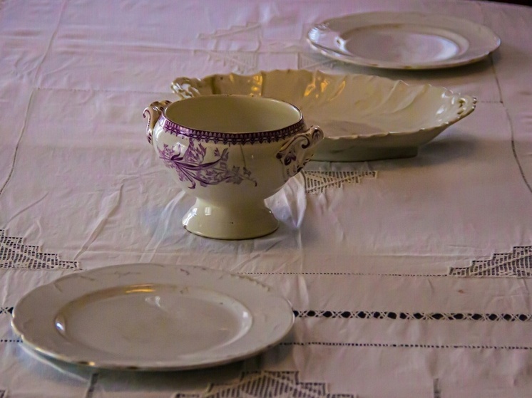 Туляков предупредили об опасности меламиновой посуды