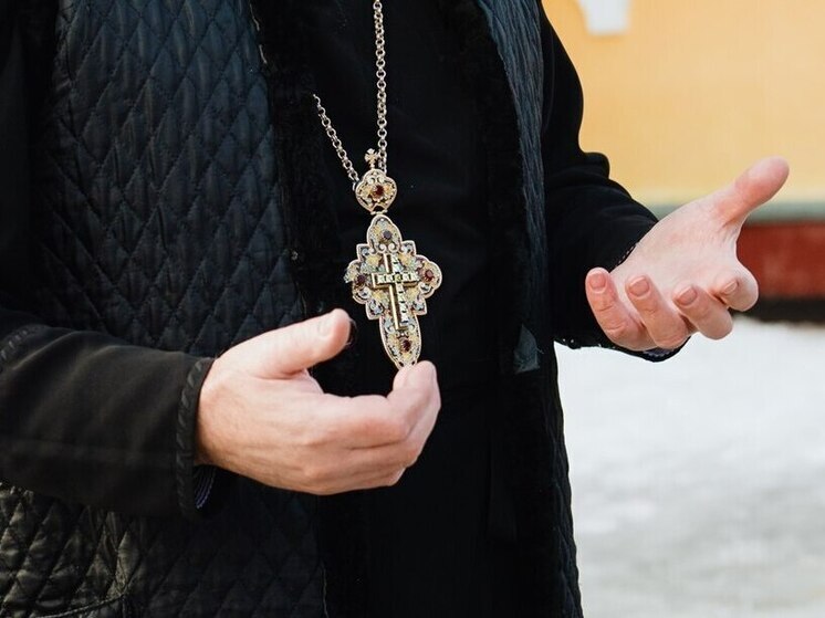 Пензенским верующим пояснили правила обращения к священнику