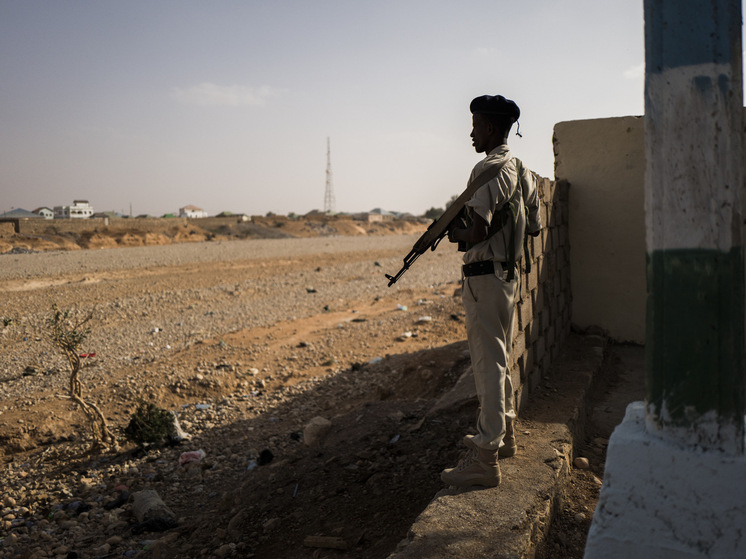В Пунтленде заявили, что в операции против "Исламского государства"* погибли более тысячи военных