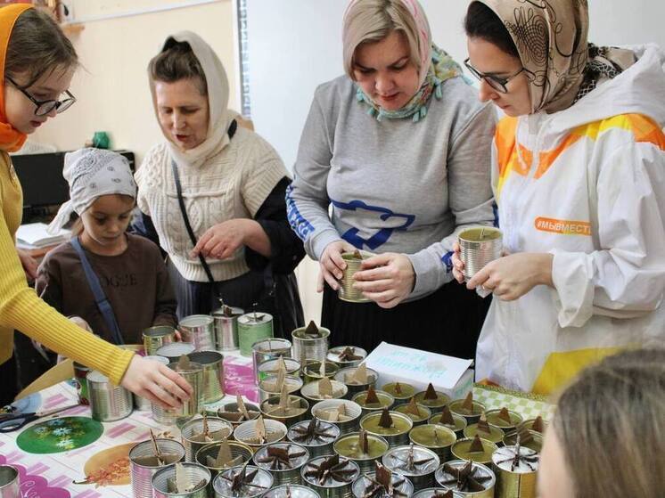 В Воскресной школе Губкинского изготовили окопные свечи для бойцов СВО