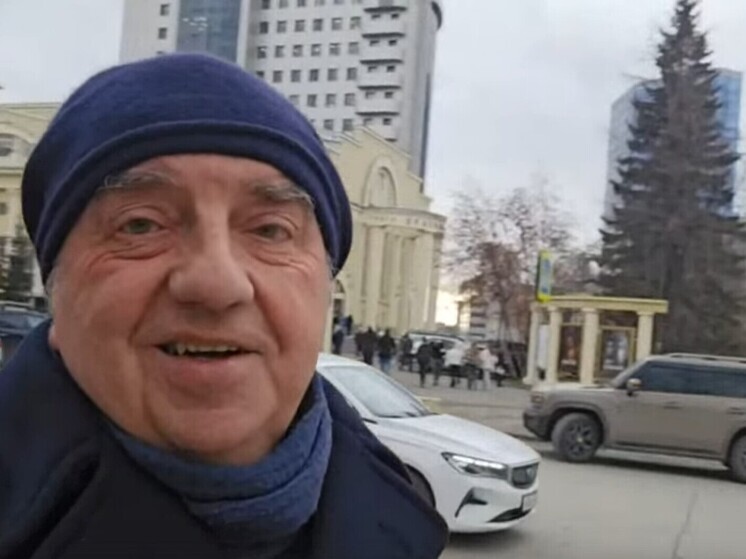 «Снег!»: лидер группы «Чайф» Владимир Шахрин прогулялся по Новосибирску